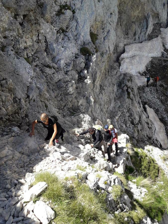 Natour L'Ostello Per I Camminatori 百瑞思西亚诺 外观 照片